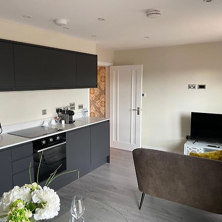 Central Modern Flat York Extérieur photo