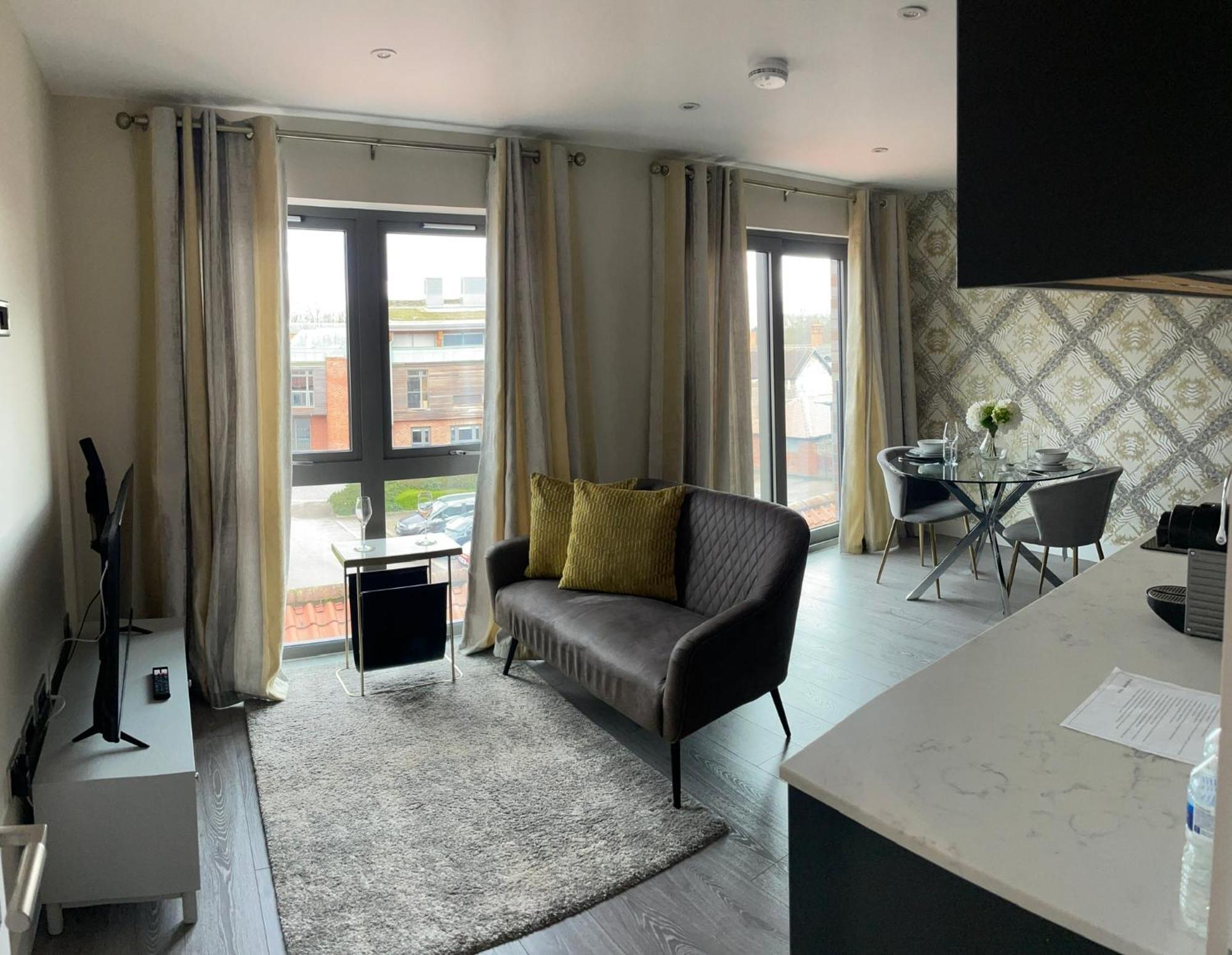 Central Modern Flat York Extérieur photo